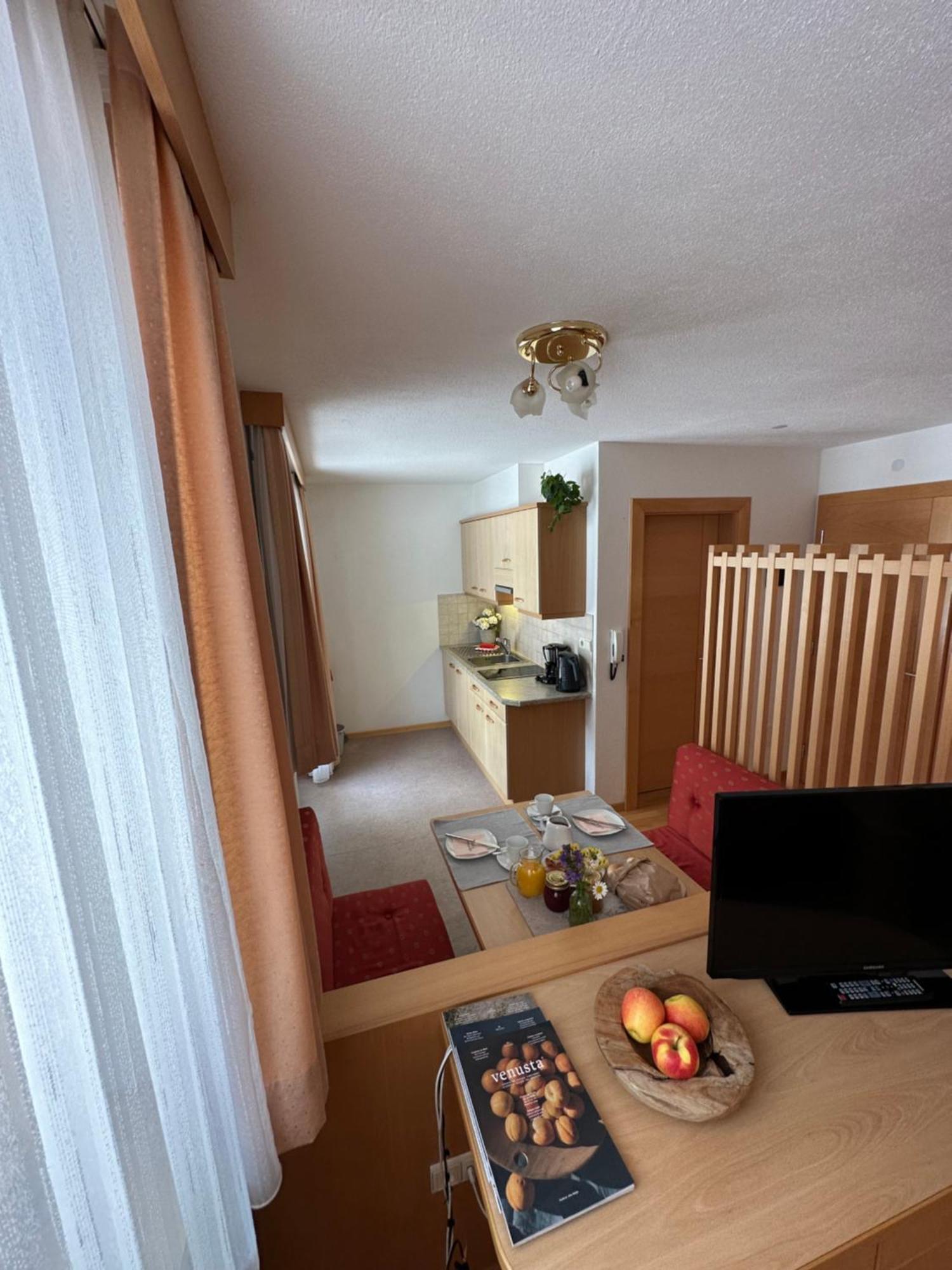 Residence Aster Solda Luaran gambar