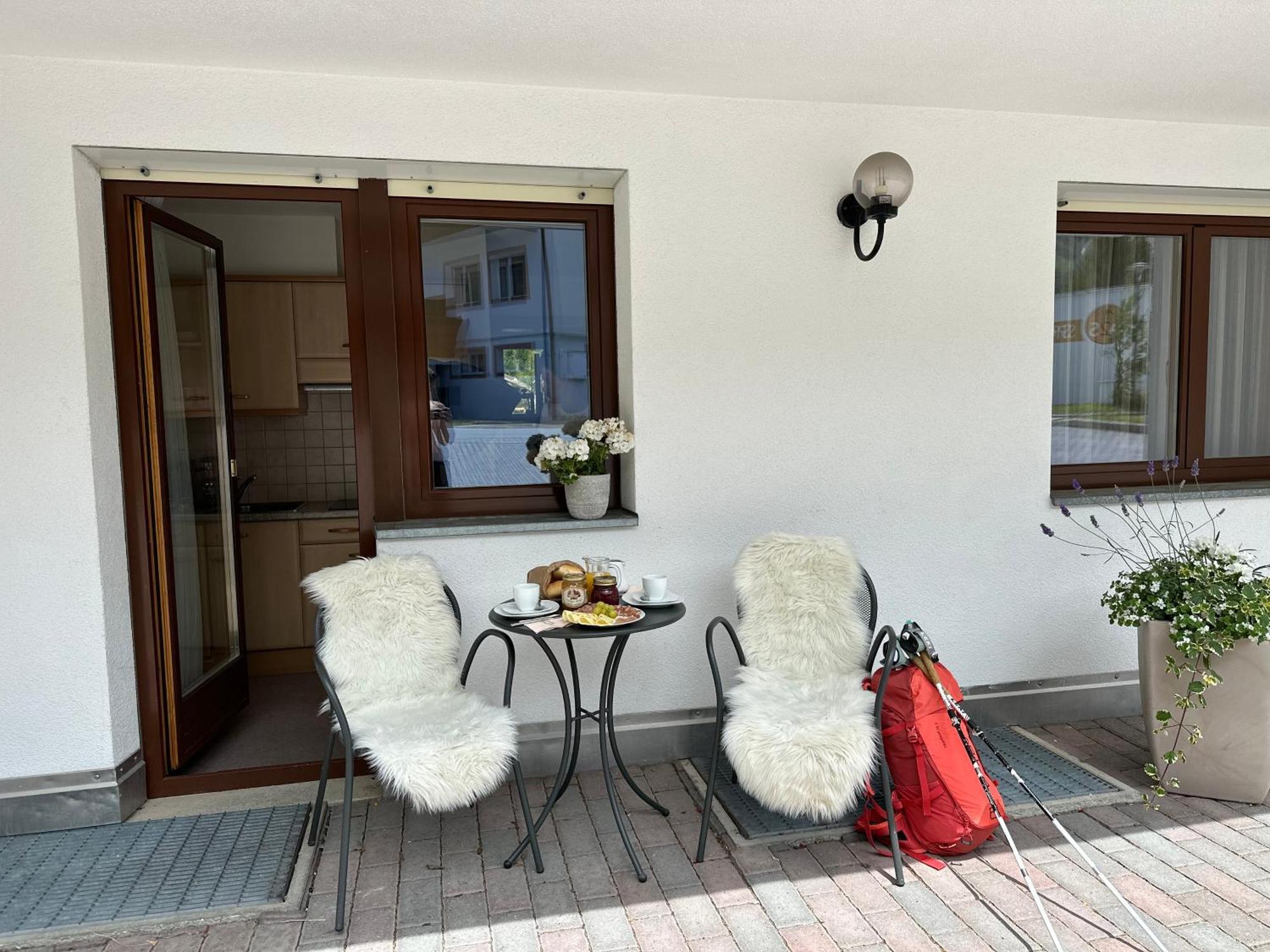 Residence Aster Solda Luaran gambar