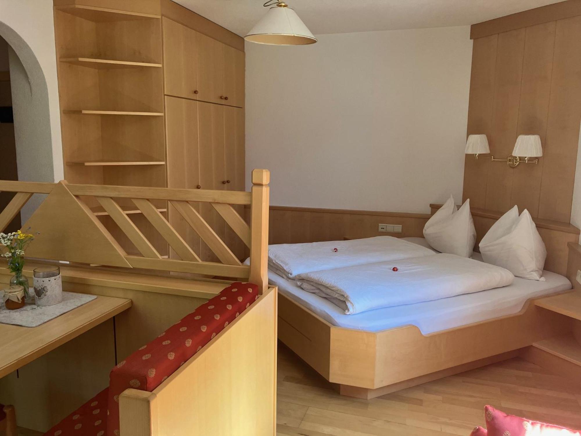 Residence Aster Solda Luaran gambar