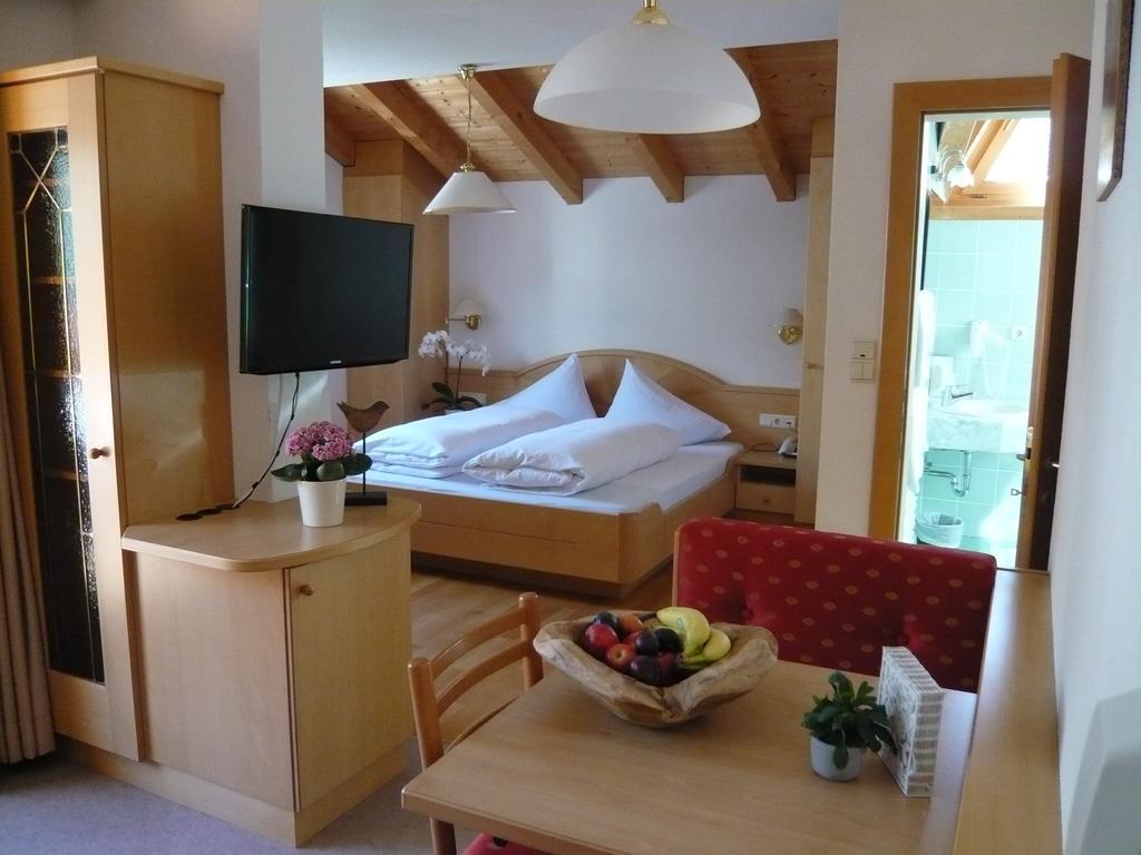 Residence Aster Solda Luaran gambar